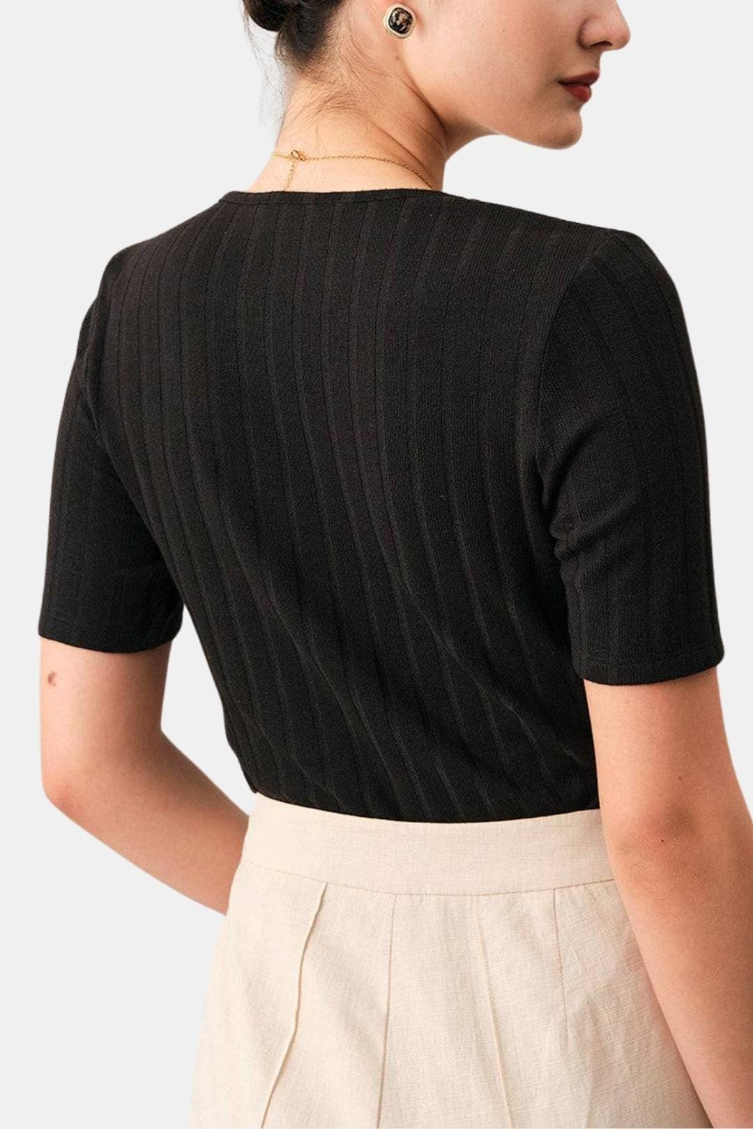 Iliara – Ribbed Lace Trim Lace Tee in Black