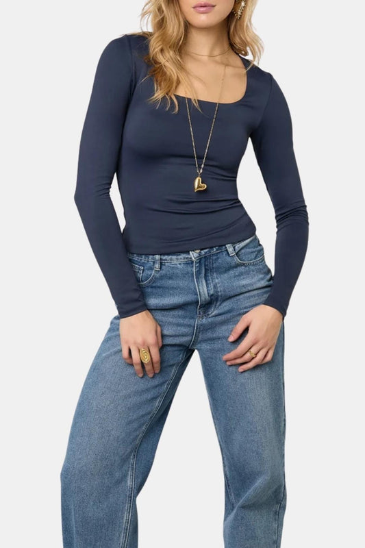 Leighton – Sculpting Long Sleeve Square-Neck Top